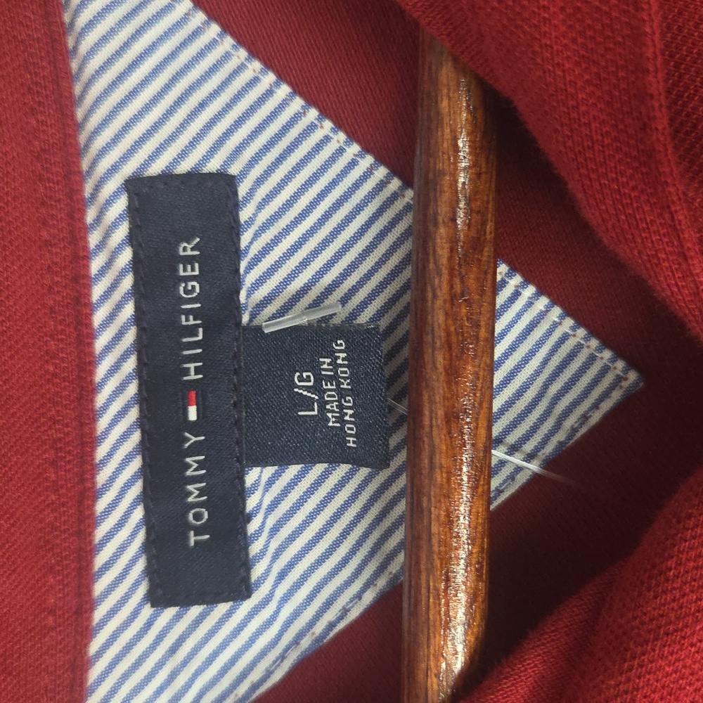 Tommy Hilfiger men's Red Polo Size L - Picture 2 of 6